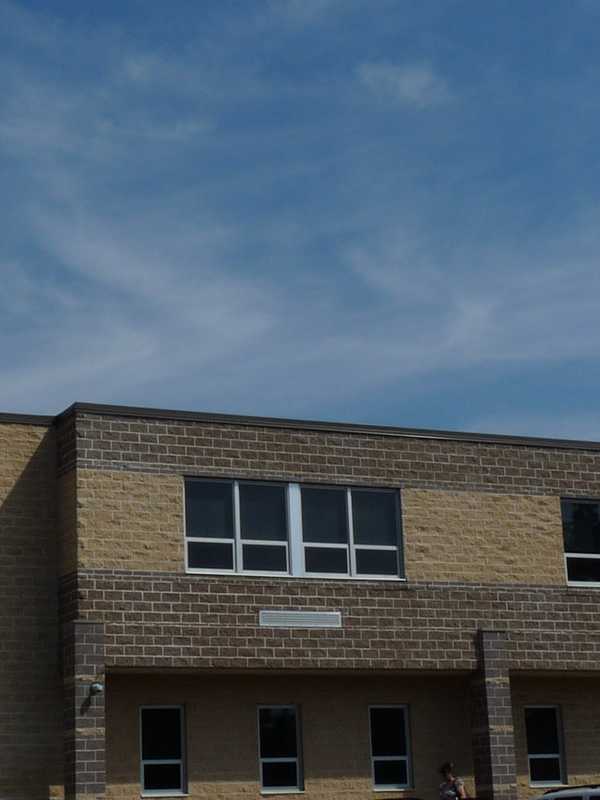 Elmwood Park Middle School To Present "Annie"