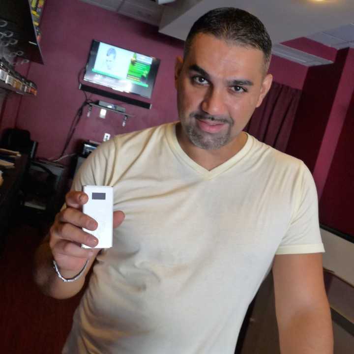 vape.store 1,668 Vape Shop Stock Photos, High-Res Pictures, and Images - Getty Images
