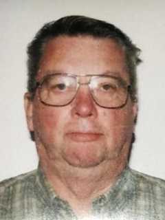 Francis W. Farber, 76, Of Beacon