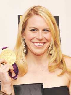 Olympic Medalist Esther Lofgren Talks About Rowing In Larchmont Visit