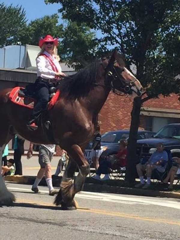 Hollywood Stuntwoman Graces Elmwood Park Parade