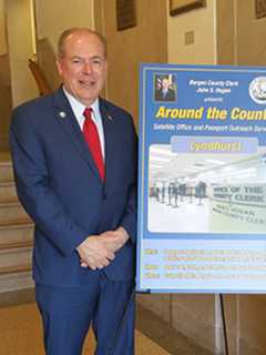 Lyndhurst Residents Receive Passport Services