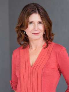 Best-Selling Author Comes To Ridgewood Library