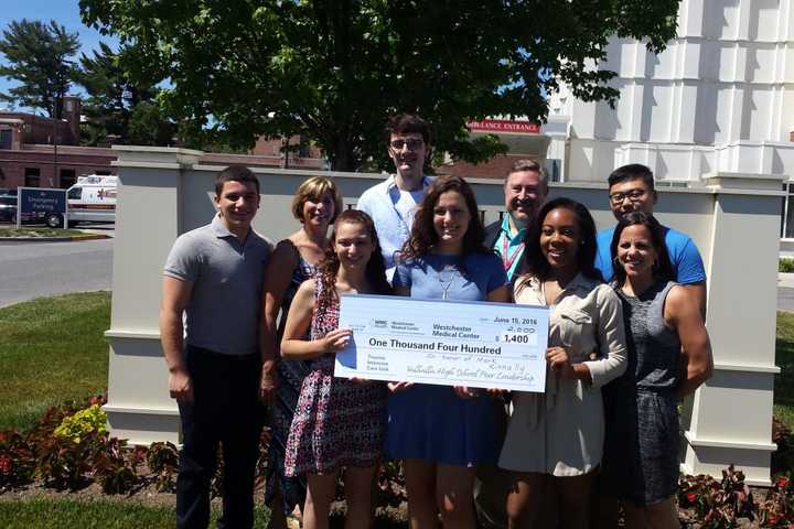 Valhalla High Peer Leadership Makes $2000 Children's Hospital Donation