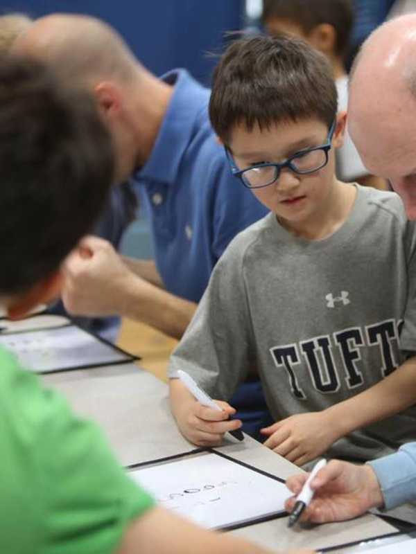 Siwanoy Elementary School Holds District Math Night