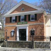 <p>Town Hall mirrors the Colonial homes that give Pelham a small-town feel.</p>