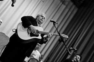 Ridgefield's Shir Shalom Celebrates With Ruach Shabbat Musical Service