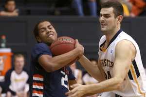 Fox Lane Grad Peretz Gets His Points Across In College