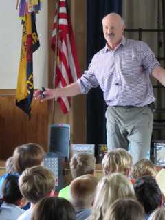 Author Peter Lourie Visits Royle Elementary School Students In Darien