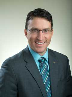 Phillip Bronzi Graduates From Leadership Dutchess Class