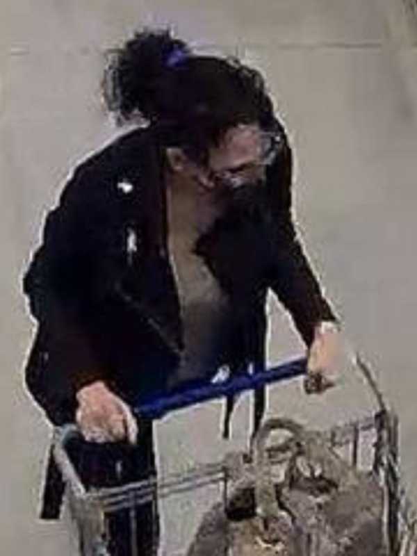 Police Search For Woman Accused Of Stealing Merchandise From Commack Store