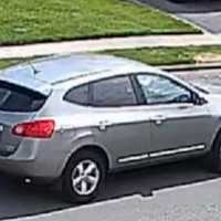 Man In SUV Attempts To Lure Girls Walking Home From School In Wantagh: Police