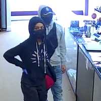 Police Release New Info On Oceanside Smoke Shop Robbery, Shooting