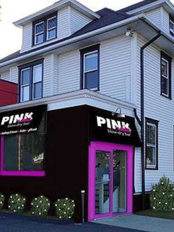 Pink Soda Blow Dry Bar Opens in Fairfield