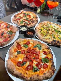 New Long Island Coal-Fired Pizzeria, Cocktail Bar Is An Instant Hit