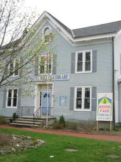 Pleasant Valley Library Seeks Teens To Help With Summer Programs