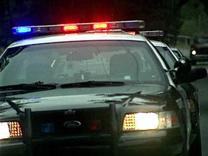 Police are investigating a dead body that was found in a car in Yonkers. 
