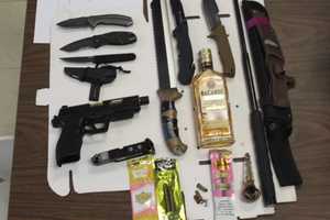 Loaded Gun, Knives Turn Up In Wayne Motor Vehicle Stop