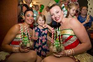 Radio City Rockettes Serve Ice Cream In Tarrytown