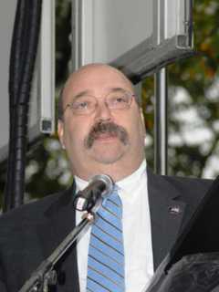 Hawthorne Introduces Salary Amendment Ordinance