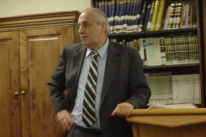 Rabbi Calls Out Westchester Youth Hockey League Team For Anti-Semitic Slurs, Taunts
