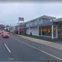 Two Suspects At Large After Shooting At Long Island Hotel