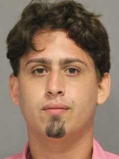 Police: LI Man Apprehended For Exposing Himself To Girl, Trying To Sexually Abuse Her Sister