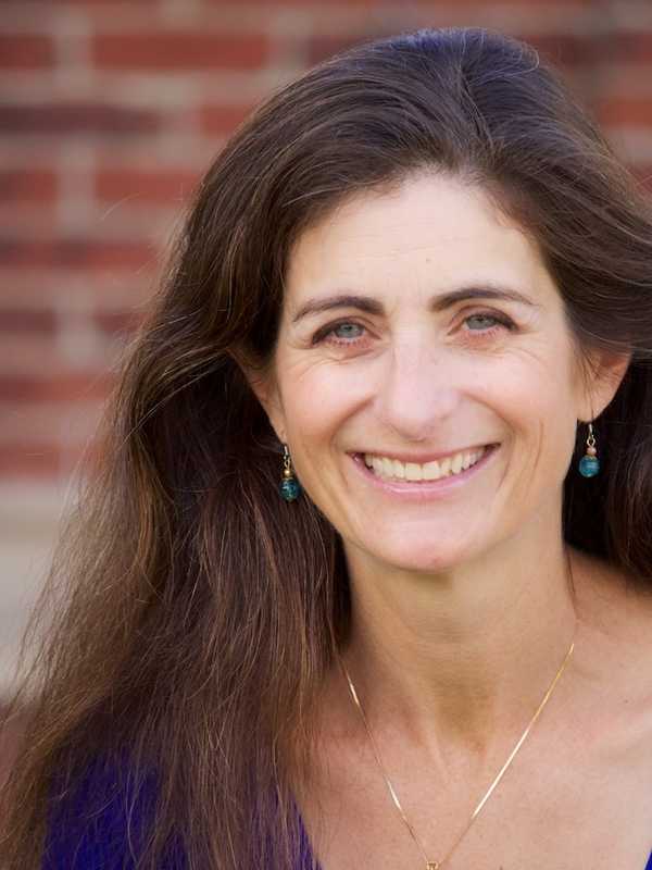 Briarcliff Workshop Teaches Yoga Instructors 'De-Slouchology'
