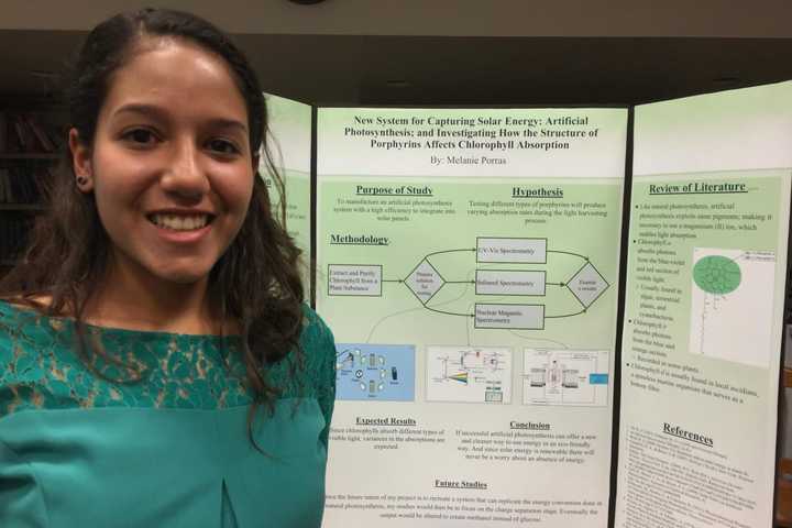 Two Hen Hud Students Named Top Scholars in Regeneron Science Talent Search