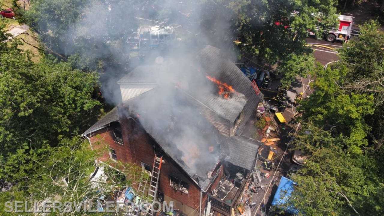 Good Samaritans Rescue Pair From Burning House In Bucks County: Report ...