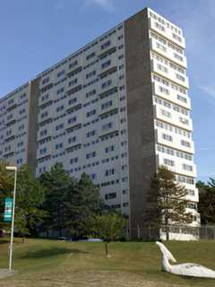 Police, Crisis Team Talk Suicidal Man Off Ledge In Poughkeepsie