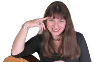 Hear 'Songs Of The Season' At Teaneck Library