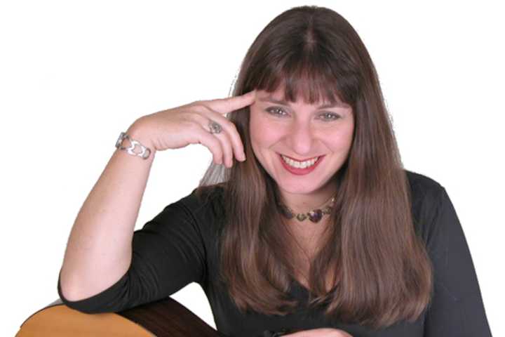 Hear 'Songs Of The Season' At Teaneck Library