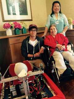 Ossining Students Visit Cedar Manor