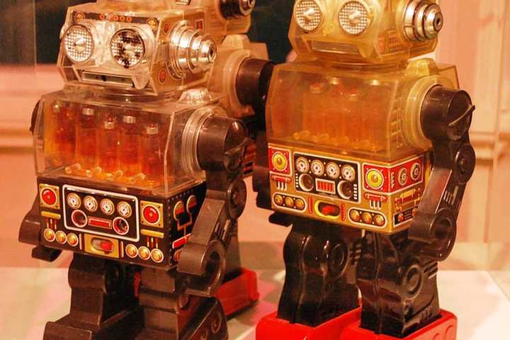 Domo Arigoto! Celebrate Robots In Beekman