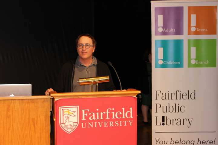 Hundreds Turn Out for One Book One Town Author Visit In Fairfield