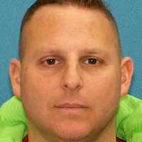NJ Cop Admits To Handcuffing Girl, Trying To Kiss Her: Prosecutor