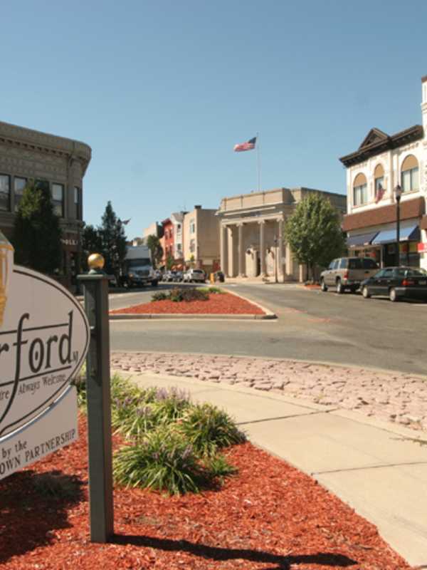 Rutherford Organizes Arbor Day Ceremony