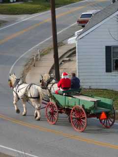 Rohsler's In Allendale Invites Community To See Santa