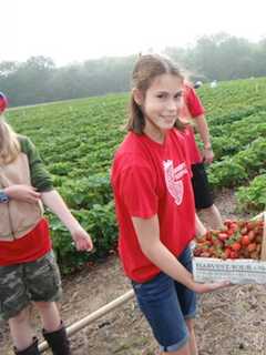 Monroe Congregational Church Dishes Up Treats At Annual Strawberry Festival