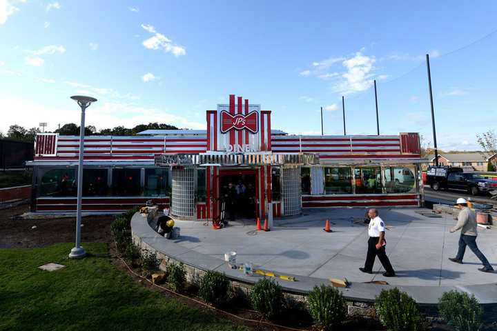 Sacred Heart Of Fairfield Unveils Only Campus Diner In New England