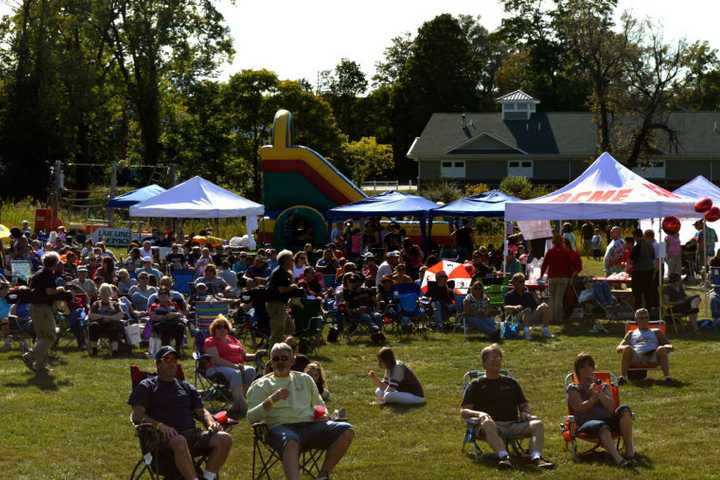 More Than 2,000 People Attend Blues, BBQ Festival In Patterson