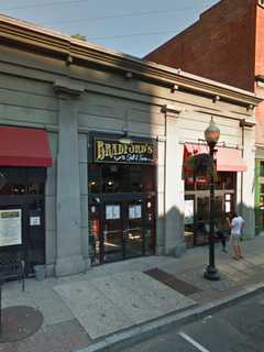 SoNo's Bradford's Grill and Tavern To Re-Open Under New Managment