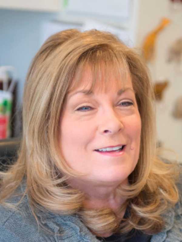 Fairfield's Greenfield Hill Church Honors Director Of Education For Service