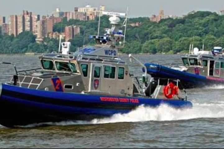 Marine Police Apprehend Catamaran Captain Clocking 100  MPH On Hudson