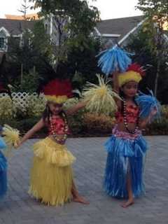 Polynesian Dance Troupe From Danbury Entertains Seniors