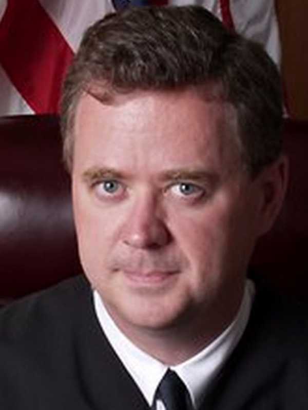Judge Tells A&P To Divert Managers' Incentive Pay For Severance