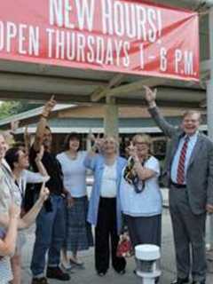 Stamford's Harry Bennett Library Branch Extends Hours Thanks To Gift