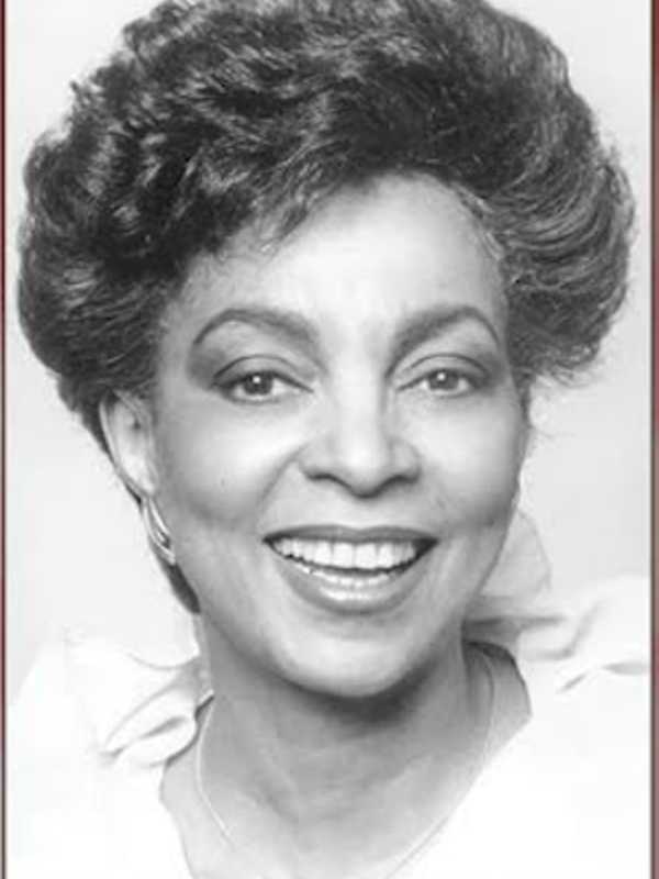 Library Green Park To Be Christened Ruby Dee Park This Weekend