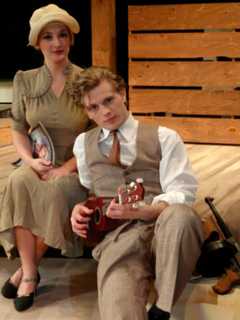 Legendary Bank Robbers/Lovers 'Bonnie and Clyde' Take The Stage In Stamford